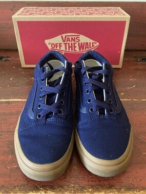 Vans original old skool low sneakers blue with gum sole
